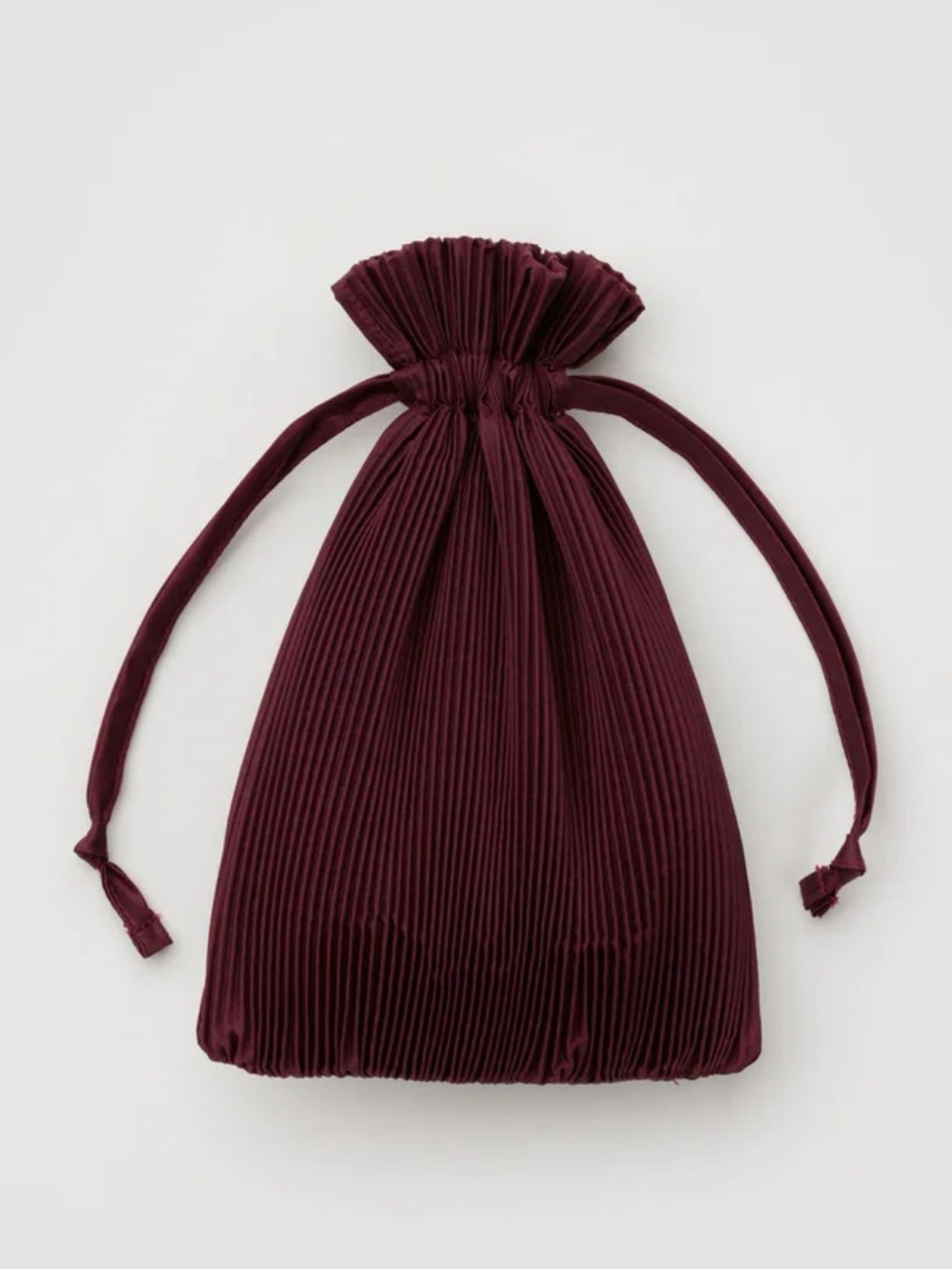 BAGGU Pleated Tote in Burgundy - Picture 2 of 2